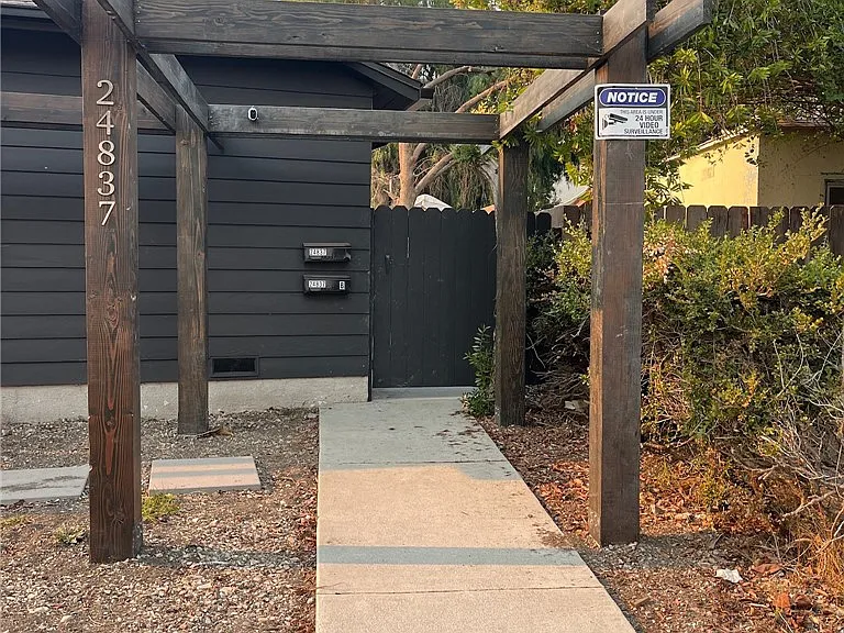 24837 Winlock Rd #B — Photo 1