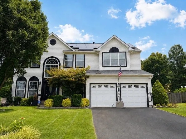 9303 Payne Ct, Manassas Park, VA 20111