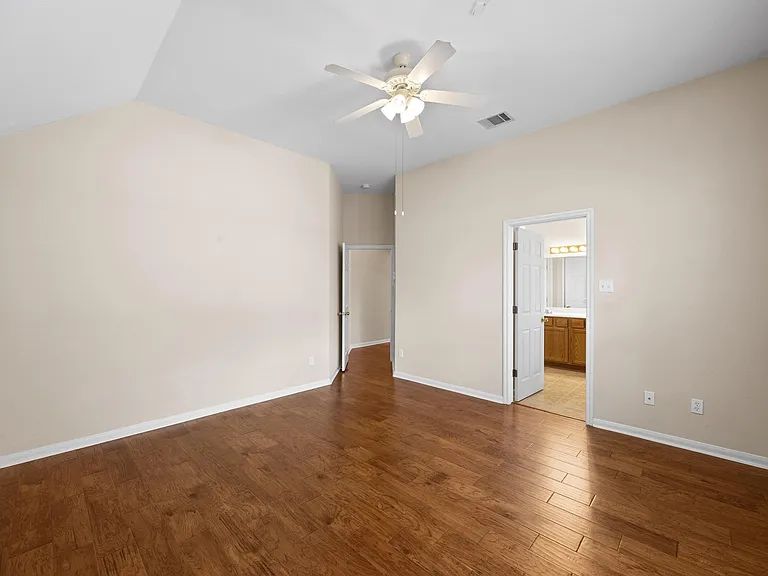 3808 Noe Ln — Photo 7