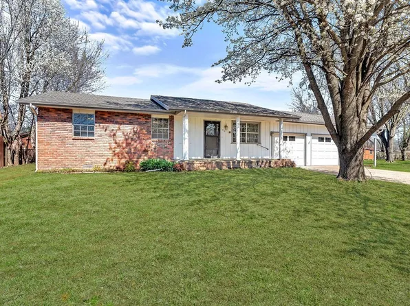 106 Henry Little Cir, Pea Ridge, AR 72751