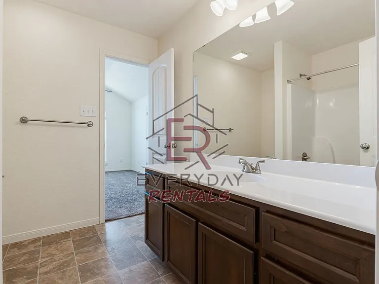 6705 Black Springs Dr — Photo 15