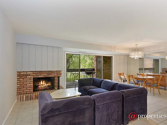 Living Room / Dining Room