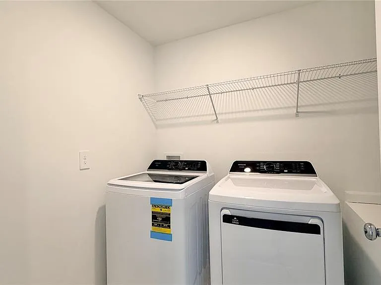 1558 Loxley Trl — Photo 31