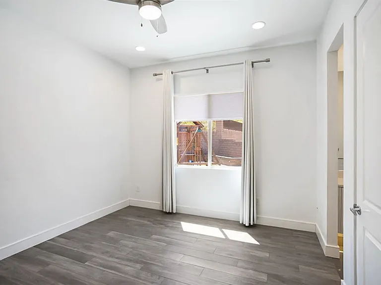3071 Conservation Ct — Photo 35