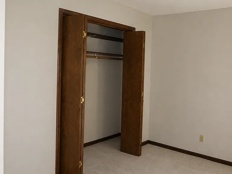 1702 Maynard Dr — Photo 8
