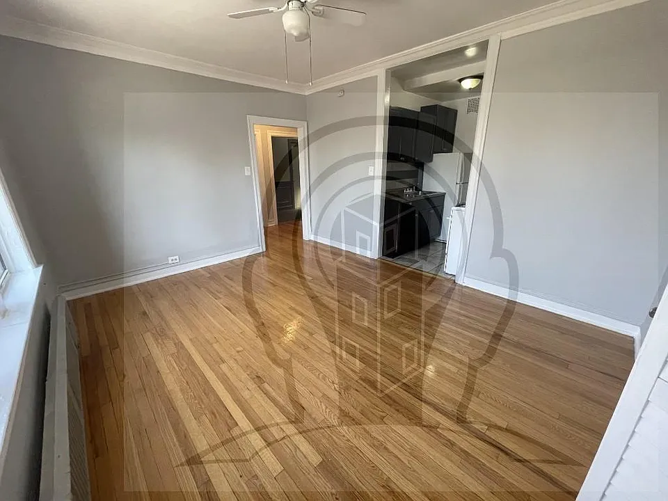 1371 W Estes Ave #2E