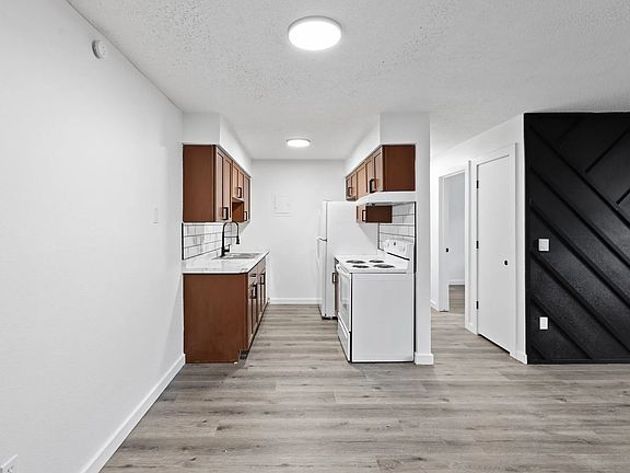2nd image of 4214 Hubbell Ave #7
