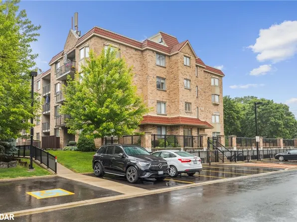 3499 Upper Middle Rd #406, Burlington, ON L7M 4M7