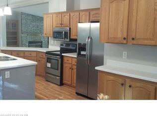 24 Moose Ridge Xing, Boothbay, ME 04537