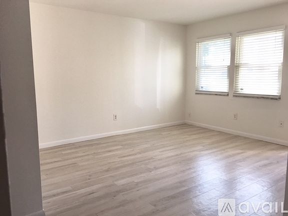4th image of 525 S Lincoln Ave Unit 103B