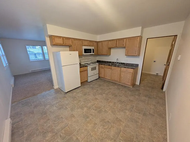 9015 Midway Dr #4 — Photo 3