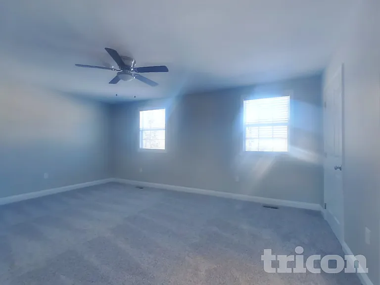 1202 Addison Ct — Photo 9