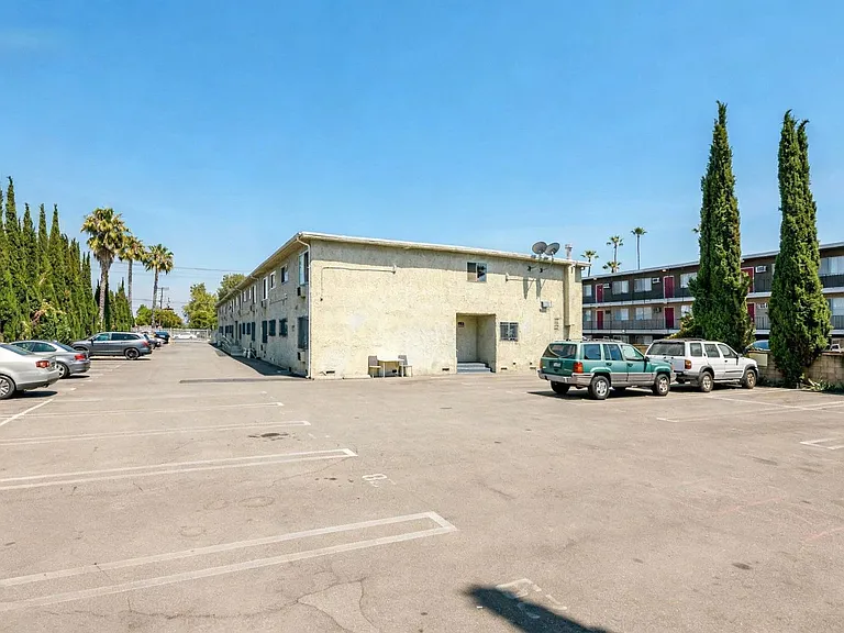 MC 6861 Sepulveda Properties, LLC — Photo 19