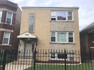 4150 W Nelson St, Chicago, IL 60641