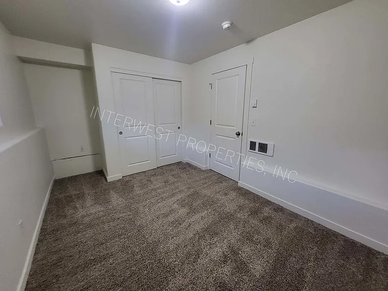 520 NE 128th Ave #5 — Photo 15