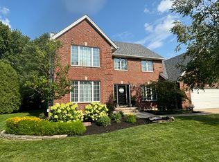 1024 Bristol Dr E, Sycamore, IL 60178