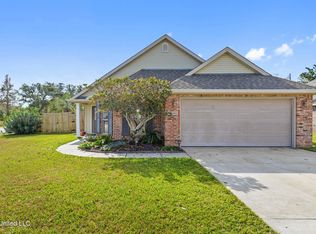 10555 Pak Cv, Biloxi, MS 39532