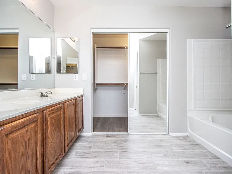 1478 E Stirrup Ln — Photo 28