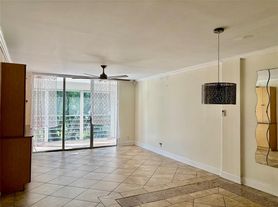 2998 NW 48th Ter