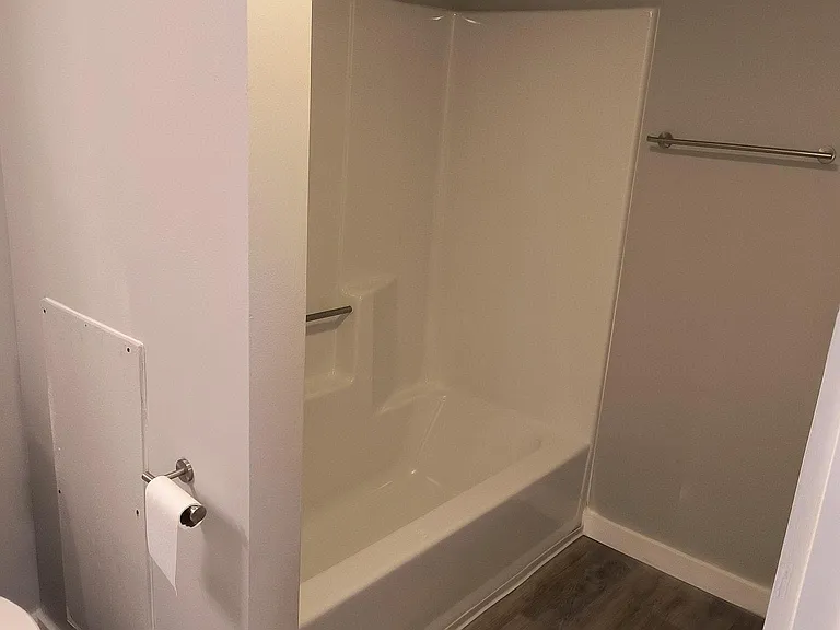 143 E Main St #3 — Photo 5