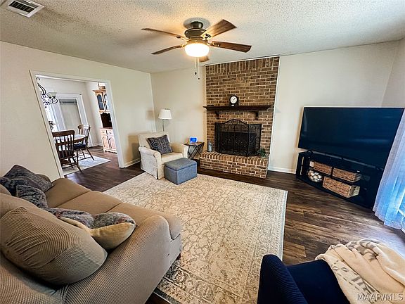 3rd image of 6118 Margo Pl