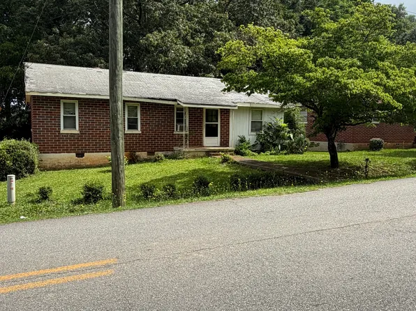 217 Glenn St, Jackson, GA 30233
