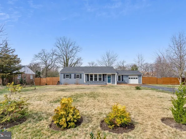 6708 S Benson Dr, Alexandria, VA 22306