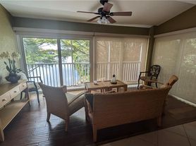 5660 Northboro Dr, Naples, FL