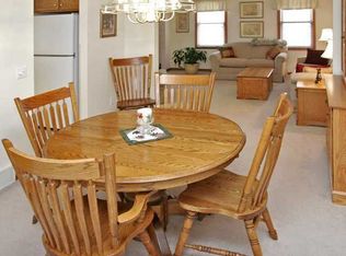 662 Harrison Rd, Perrysburg, OH 43551