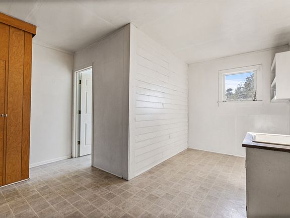 4th image of 4820 83rd Ave NE