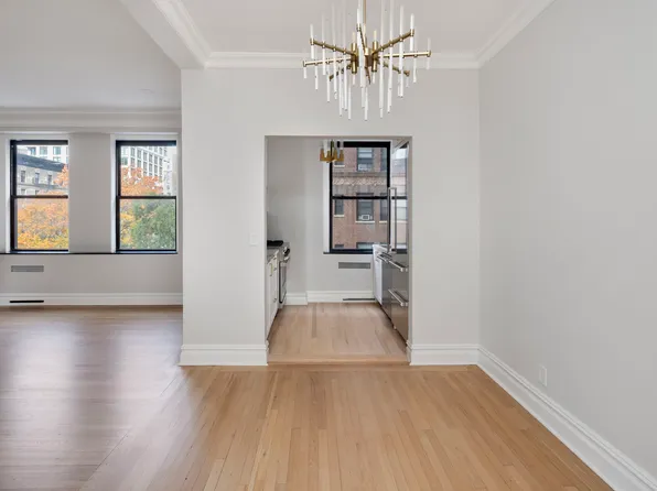 210 West 90th Street image 2 of 19