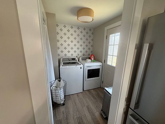 5th image of 7332 White Swan Ln