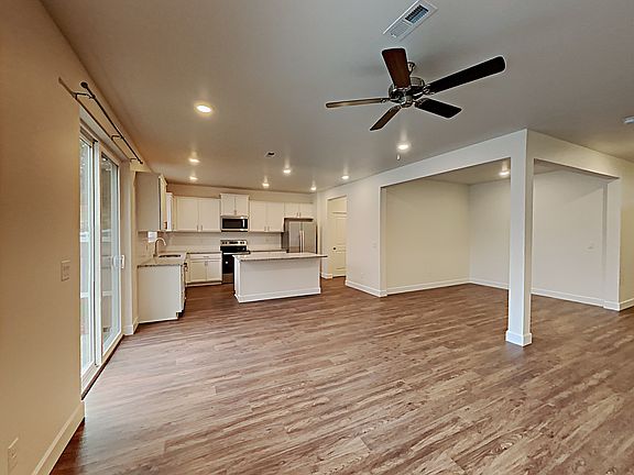 4th image of 8106 125th St E