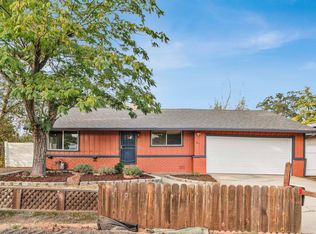 810 Loma Vista Dr, Redding, CA 96002