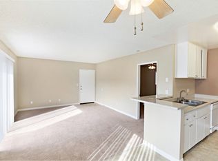 Wallace Court Apartments, Costa Mesa, CA 92627
