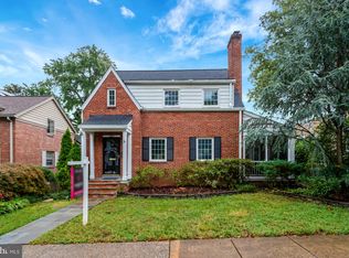 2405 S Inge St, Arlington, VA 22202