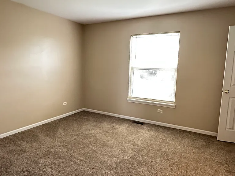 2159 Henning Pl — Photo 28