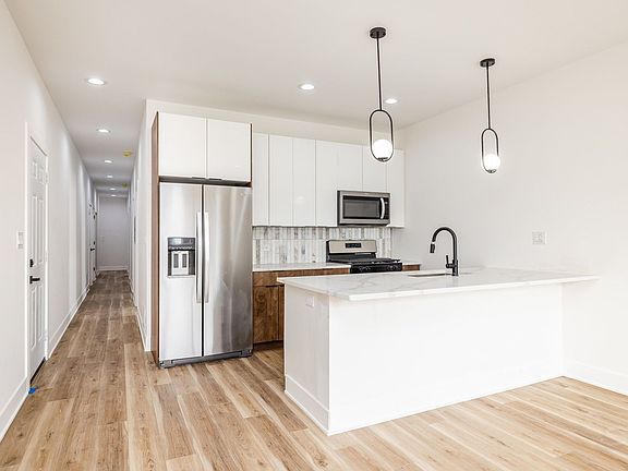 3rd image of 6324 S Evans Ave #510a35005