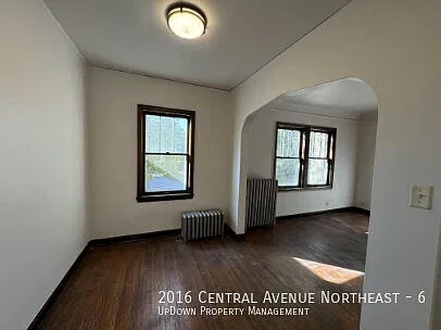 "Charming Studio Retreat with Elegant Hardwood Floors in Vibrant NE Minneapolis!" — Photo 4