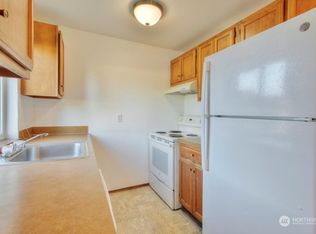 440 SW 155th St #5, Seattle, WA 98166