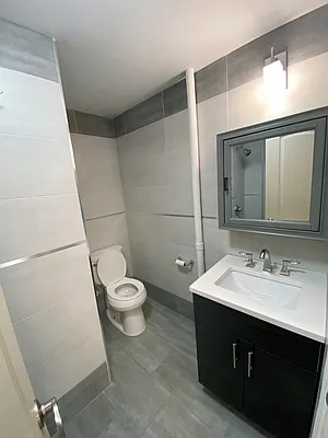 Rented by OvCo Realty | media 35