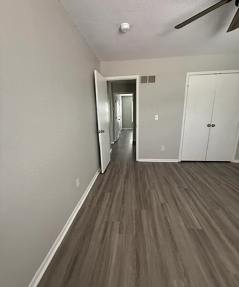 8702 N Cleveland Ave — Photo 2