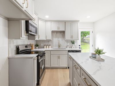 2528 Springvale Ln, Farmers Branch, TX, 75234