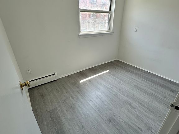 4th image of 25-29 32nd St #1H