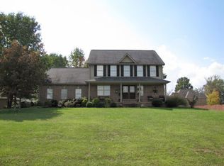206 Lake Forest Dr, Somerset, KY