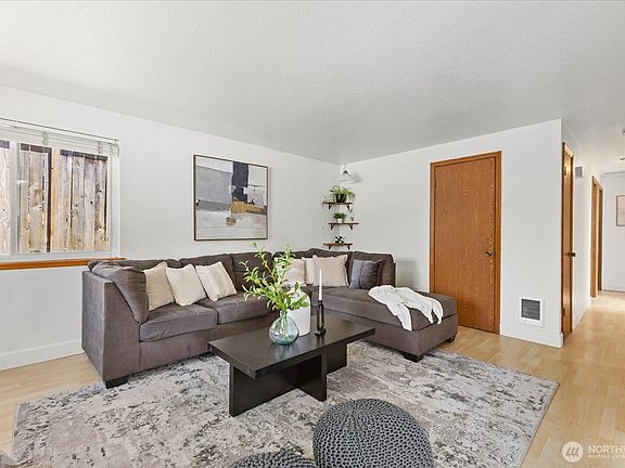 5th image of 801 Root Avenue