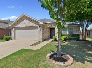 12717 Northern Pine Dr, Fort Worth, TX 76244