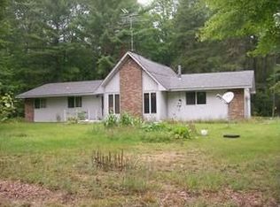 617 E Greenwood Rd, Alger, MI 48610