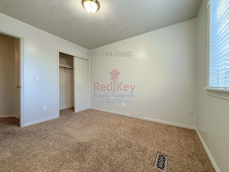 177 Crystal Bay Dr, Stansbury Park, UT_06112026