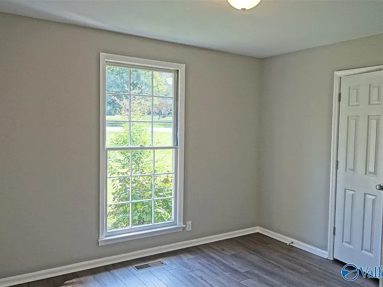 5300 Whitesburg Dr SW — Photo 12